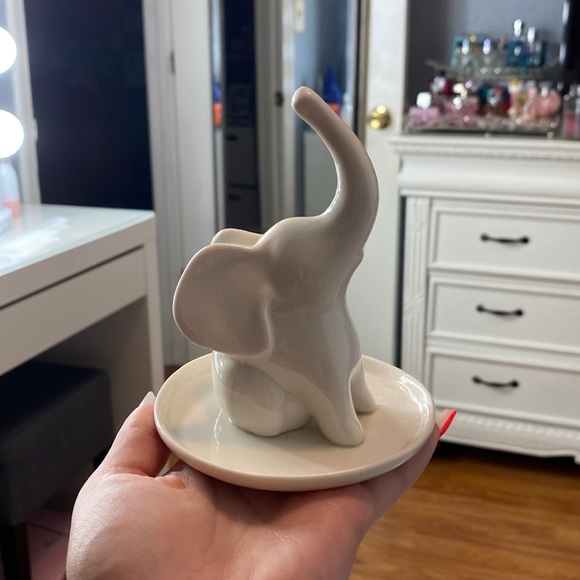 Accessories - Elephant Jewelry Holder